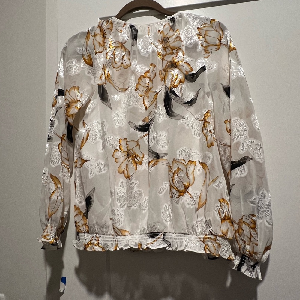 White House Black Market blouse, size 6